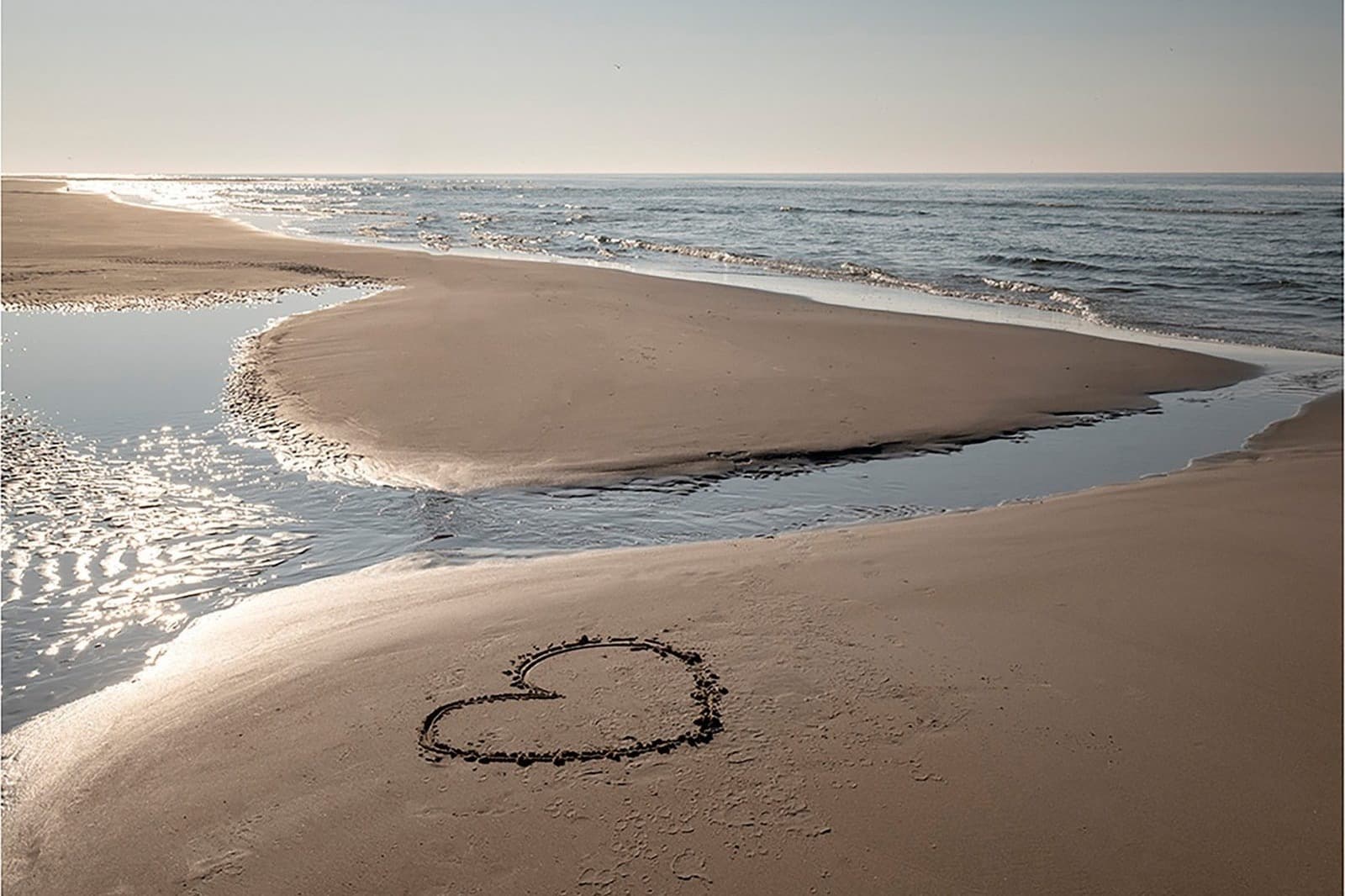 Strand Terschelling Midsland aan Zee bij mooi weer, vakantie bij Elements